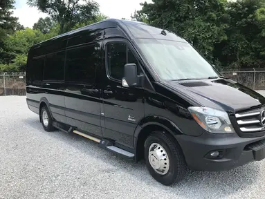 Mercedes Sprinter Limo 3